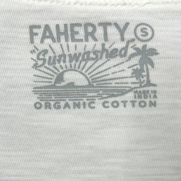 New Faherty Sunwashed V Neck Tee in White Organic Cotton - Picture 7 of 8